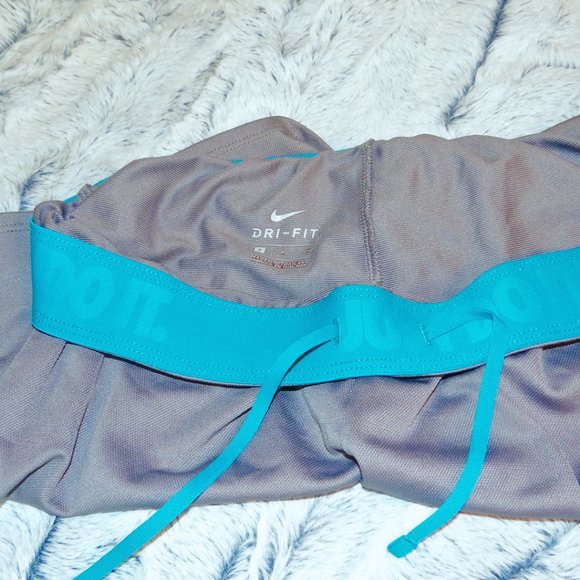 Nike // LOGO DRI-FIT Shorts - Picture 3 of 5